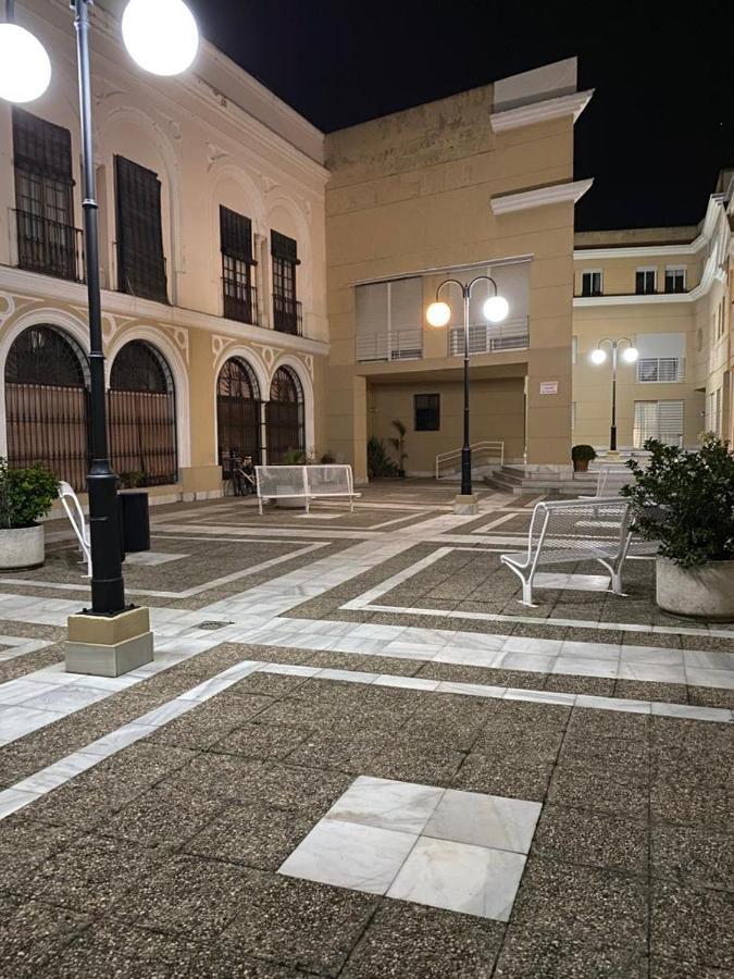Apartamento Centrico “Los Pajaritos” Con Garaje. Jerez de la Frontera Dış mekan fotoğraf